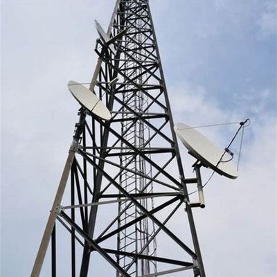 30 40 50 μέτρα Ραδιοφωνικός πύργος 3 ποδιών Σιδηροειδής πύργος 5G Δίκτυο Ζυγισμένος Πύργος Επικοινωνίας μικροκυμάτων
