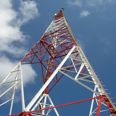 Αυτο-υποστηριζόμενος Πύργος Τηλεπικοινωνιών 3 πόδια Τριγωνική Γωνία Ατσάλινος Πύργος