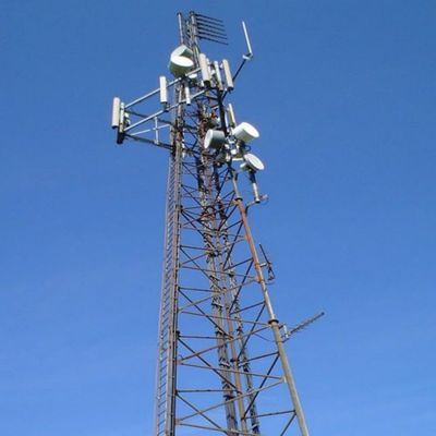 Τυβώδης τηλεπικοινωνία χάλυβα 3 ποδιών Πύργος κινητό δίκτυο 4G 5G σήμα ραδιοφωνική κεραία Τριγωνικός τηλεπικοινωνιακός πύργος &amp; εξαρτήματα