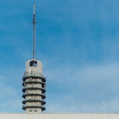 15m 20 30 40 50 Meter Σκεπή Μικροκυμάτων Επικοινωνία Δίκτυο Αντένα Ραδιοφώνου Πύργος 3 ποδιών σωληνωτός χάλυβα
