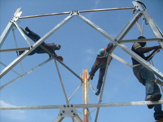 5 10 15 20 25 30 M Αυτοεξυπηρετούμενο Γαλβανισμένο Γωνιακό Χάλυβα 3 Ποδιών Πύργος 5-100M