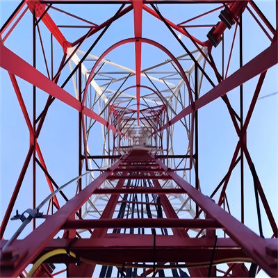20m 40m 45m 50m Τέσσερα πόδια ατσάλινο στέλεχος GSM κυτταρική τηλεπικοινωνία Bts κεραία Πύργος επικοινωνίας