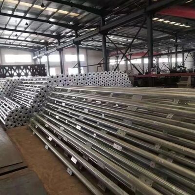 Βαρύς μετρητή 3 πόδια σωληνώδης χάλυβα πύργος που παρέχει ισχυρή δομική υποστήριξη επικοινωνίας και εγκαταστάσεις κοινής ωφέλειας