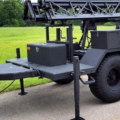 Κινητό φορτηγό Εγκαταστημένο τηλεσκοπικό γαλβανισμένο χάλυβα 15 20 25 30M 5G 4G Wifi Πύργος επικοινωνίας σε τροχούς