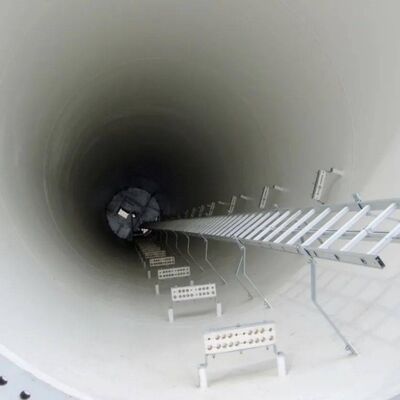 Μονοπολική πύργος τηλεπικοινωνιών μονής στήλης κατασκευασμένος από χάλυβες ποιότητας Q235 και Q355 που πληρούν τους σχεδιαστικούς κώδικες A36 astm EN 1991 1 4 και EN 1993 3 1