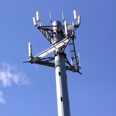 20 Μικρός Πύργος Κυψέλης 35M Μονόπολος 5G χιλιοστών κυμάτων Συμπαγής σχεδίαση για αστική περιοχή υψηλής πυκνότητας