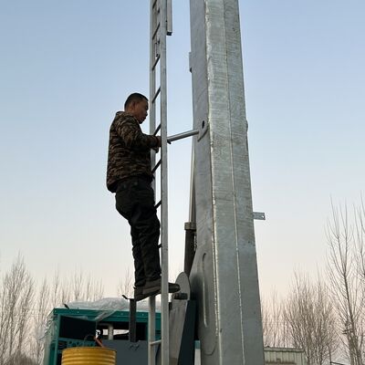 Πύργος από μεταφερόμενο τηλεσκοπικό ατσάλι 12 - 25 μέτρα για κινητή βάση και προσωρινή παρακολούθηση γεγονότων με ηλεκτρικό σύστημα ανύψωσης και βάση γρήγορης ανάπτυξης